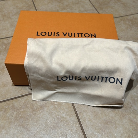 Louis Vuitton bag box - Picture 3 of 3